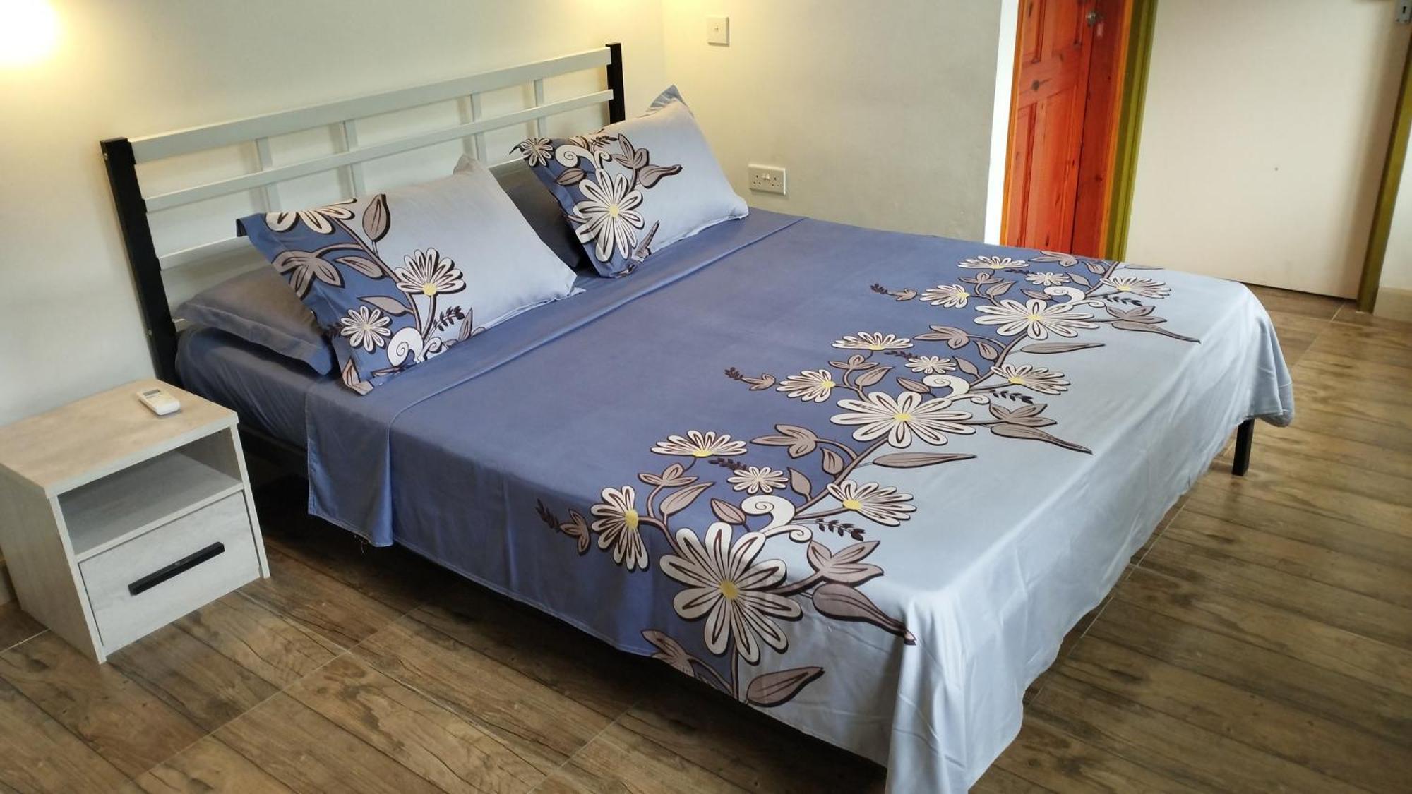 Dovass Self Catering Apartments Takamaka Rum bild