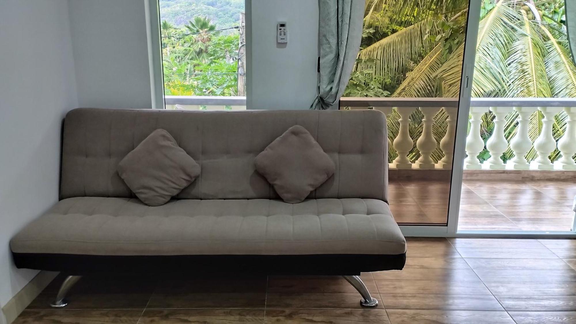 Dovass Self Catering Apartments Takamaka Rum bild