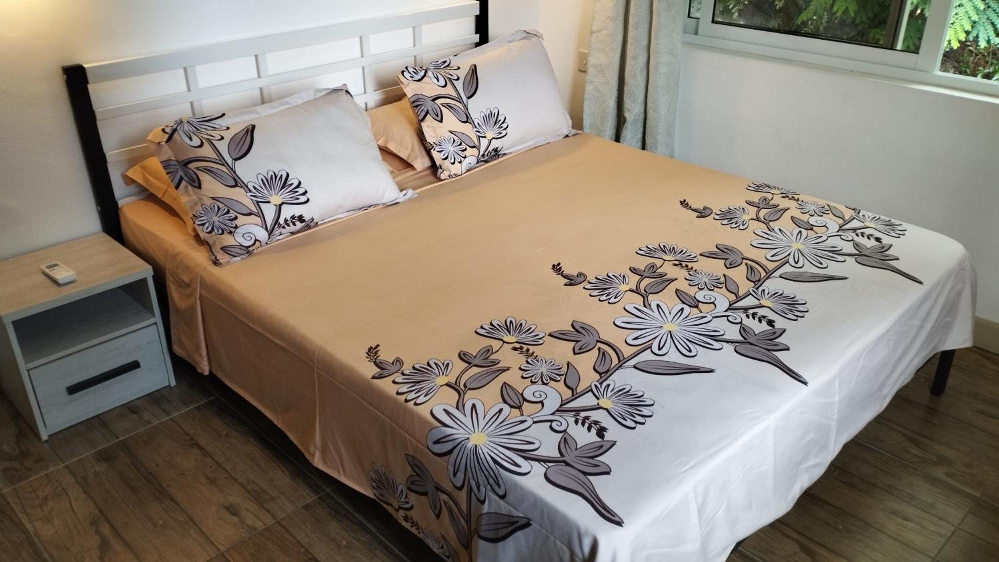 Dovass Self Catering Apartments Takamaka Rum bild
